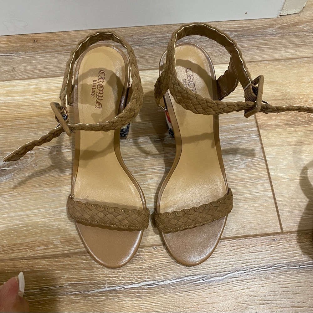 Crown Vintage Boho Block Heels Sz 6 - Picture 3 of 4